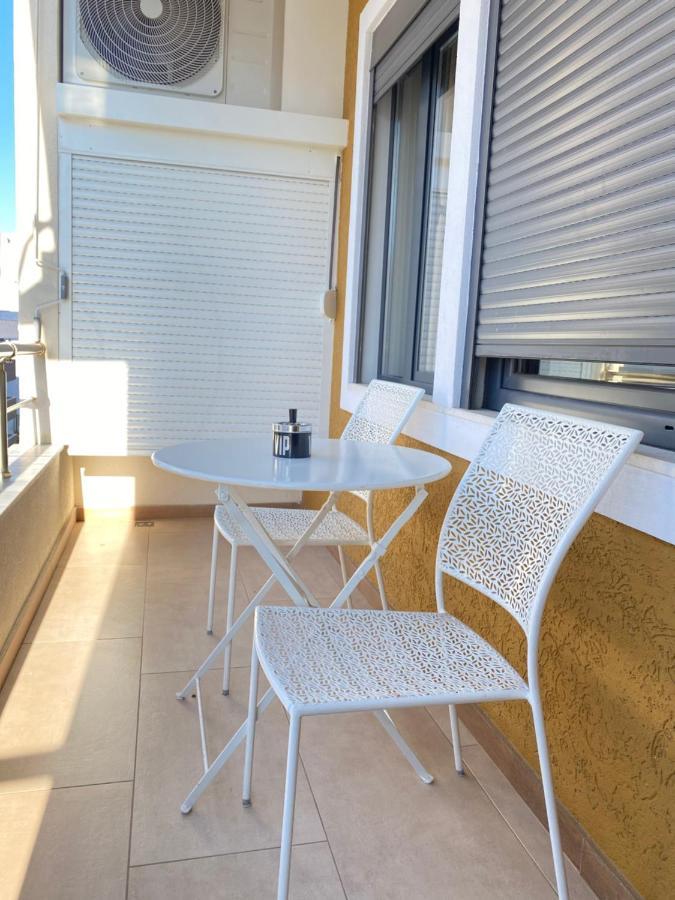 Comfort Apartament, Near The Beach Durrës Exterior foto